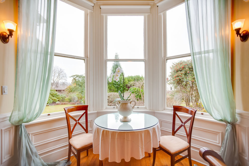 Fairholme Manor Inn Виктория Екстериор снимка