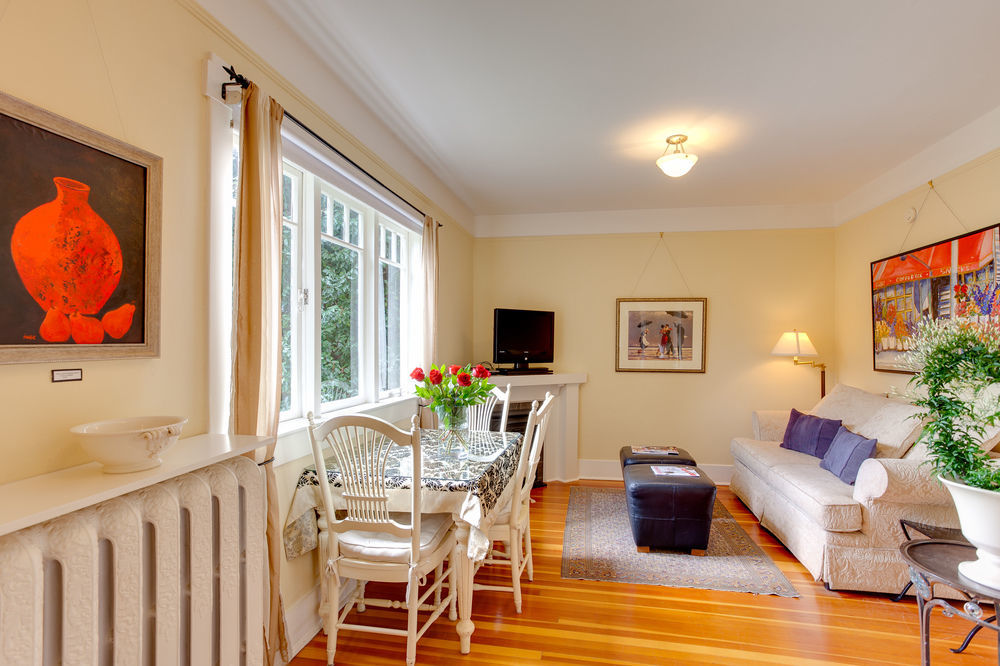 Fairholme Manor Inn Виктория Екстериор снимка