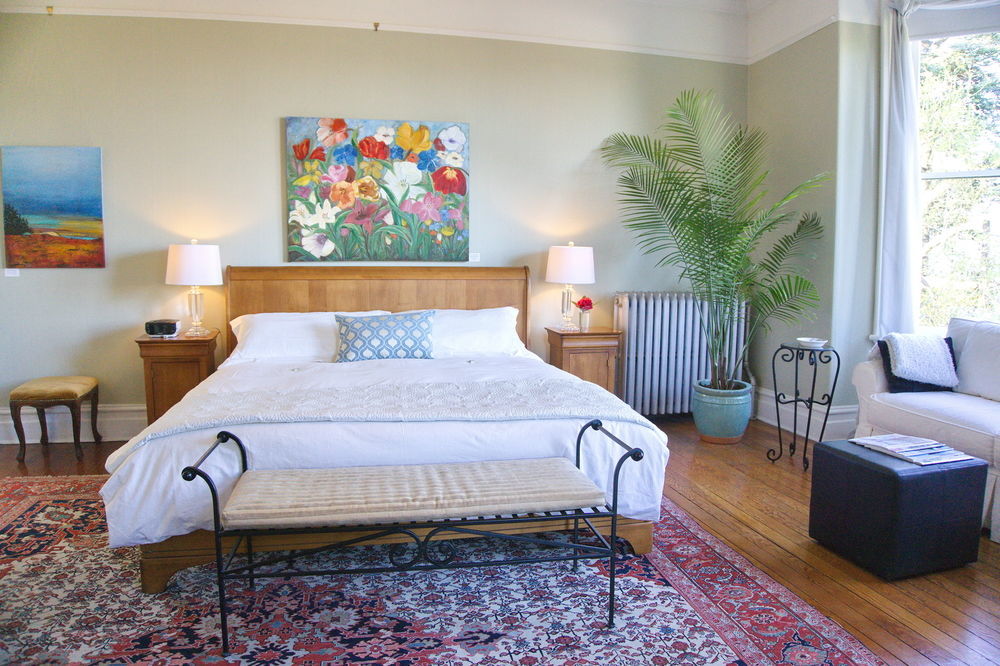 Fairholme Manor Inn Виктория Екстериор снимка